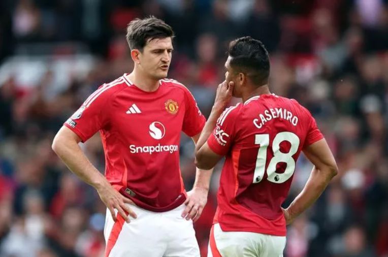 Periodista: el Manchester United podría proporcionar a Maguire y Casemiro extensiones de contrato 1+1