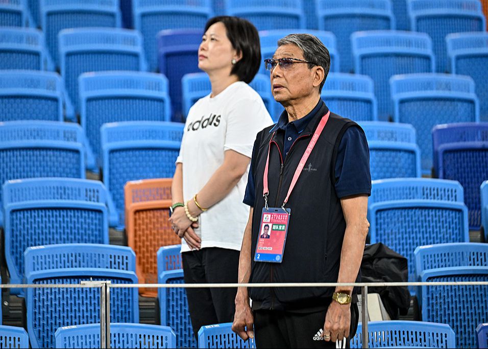 徐根宝：上海男足没拿到全运金牌责任在我，但铜牌总比没牌好