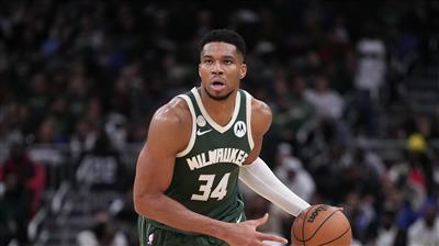 Antetokounmpo anotó 60+30+10 en los dos primeros partidos de la temporada, los primeros en la historia de la NBA