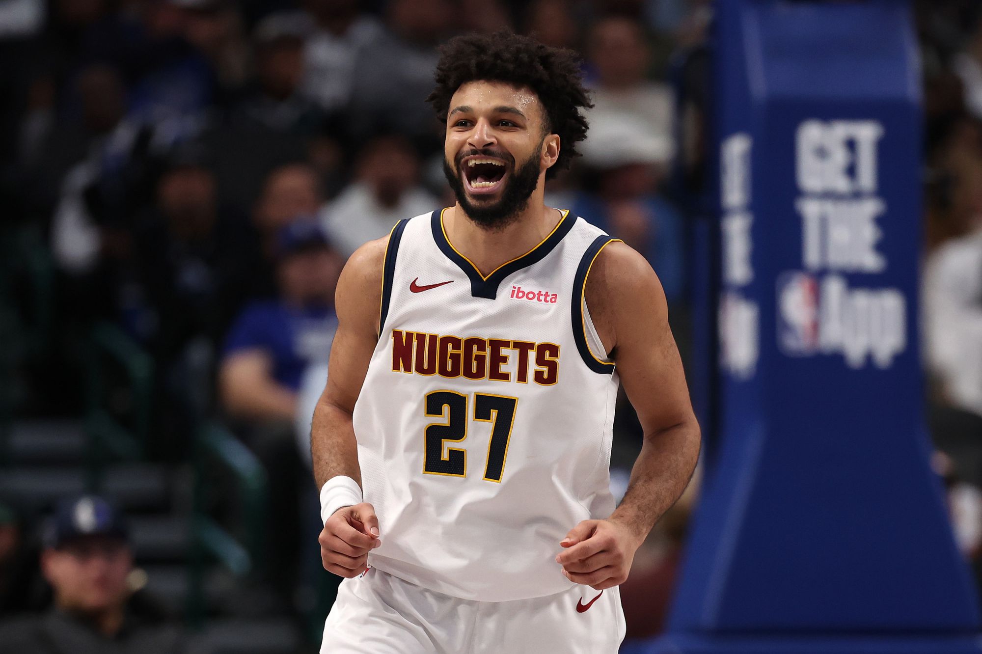 Reportero estadounidense: Murray y Strawther ya no están en la lista de lesionados y pueden jugar contra los Warriors con normalidad