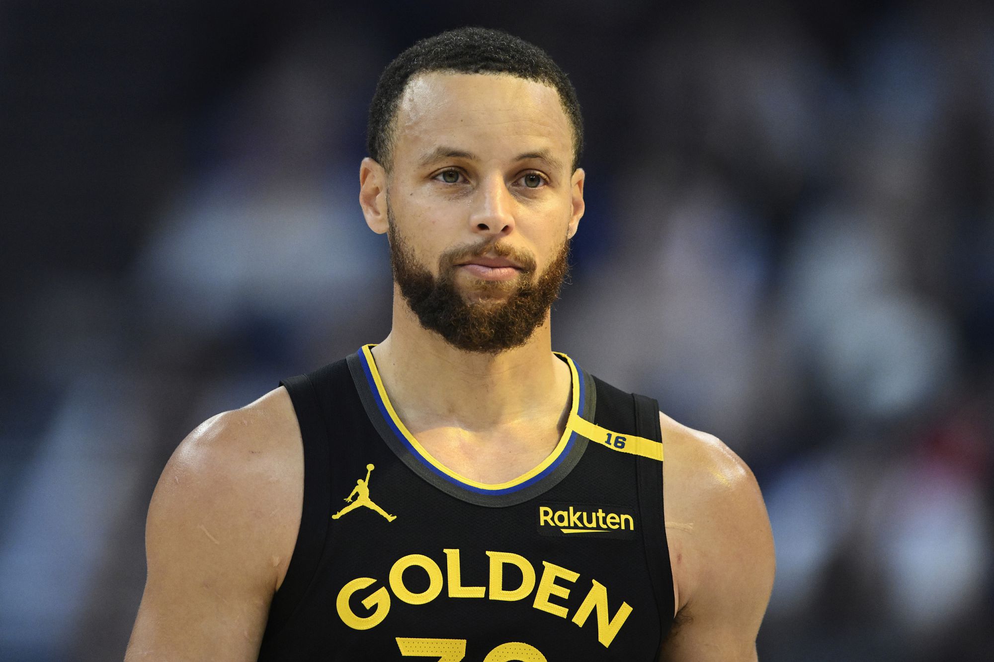 Curry anotó 25 puntos y 5 triples 346 veces. Ningún otro jugador llegó a los 200 partidos.