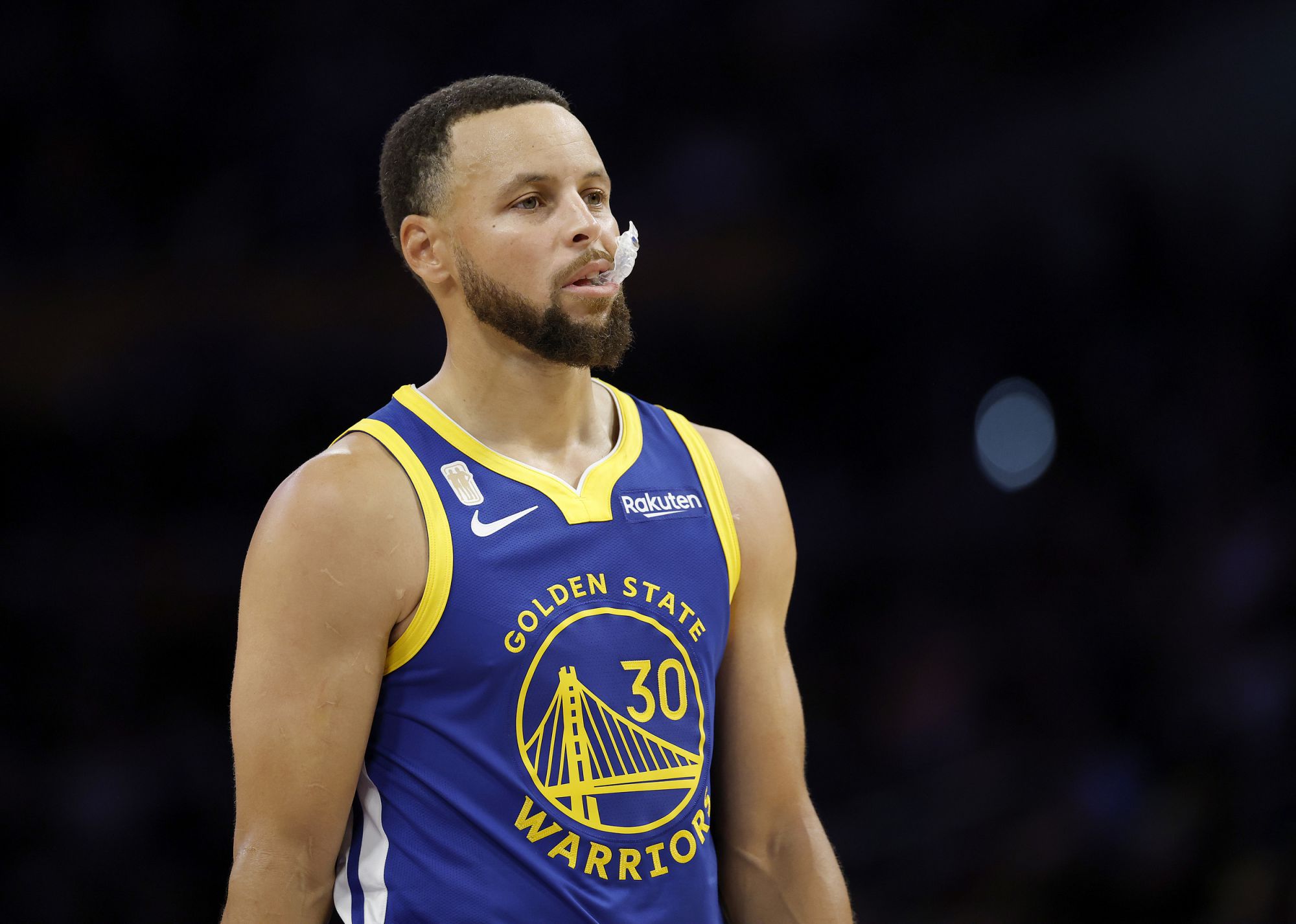 ¡hito! Curry supera a Payton Sr. en goles profesionales y ocupa el puesto 26 en la historia