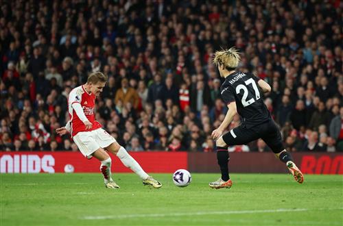 Arsenal-Luton Town
