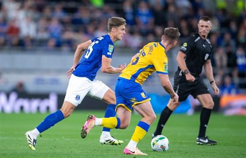 Everton-Mansfield Town