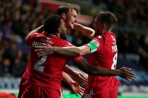 Ciudad de Coventry contra Wrexham
