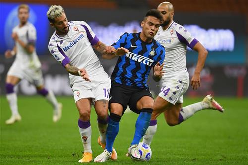 Fiorentina vs Inter de Milán